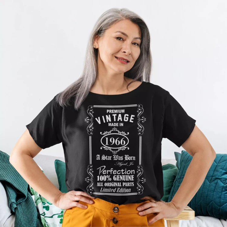 KOSZULKA DLA KOBIETY NA 60 URODZINY PREMIUM VINTAGE MADE IN 1966 A STAR WAS BORN (1).webp