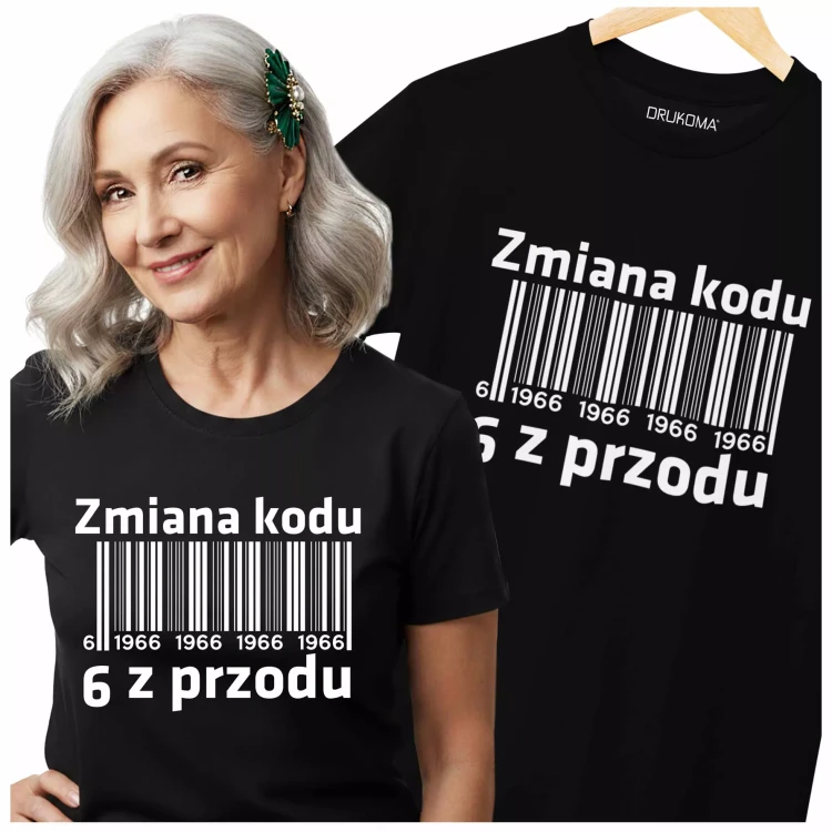 Koszulka damska dla kobiety na 60 urodziny z napisem ZMIANA KODU 6 Z PRZODU 1966 (3).webp
