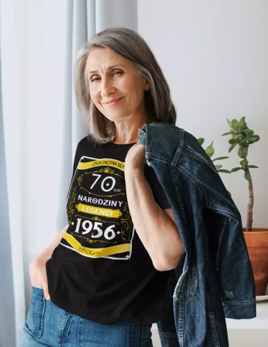 Koszulka damska na 70 urodziny na siedemdziesiątkę z napisem 70 LAT ŻYCIE ZACZYNA SIĘ PO 70-TCE NARODZINY LEGENDY 195 (1).webp