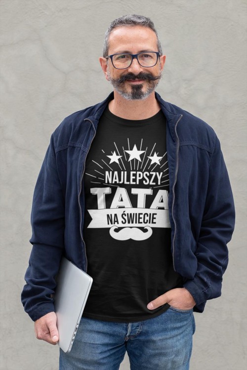 t-shirt-mockup-of-a-slick-middKoszulki dla Mamy i Taty Najlepsza Mama na świcie. Najlepszy Tata na świecie.le-aged-man-holding-a-laptop-31714 (Copy).jpg
