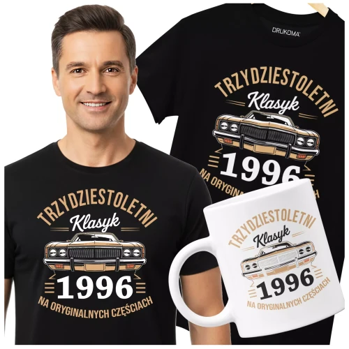Koszulka z kubkiem na urodziny na 30 TRZYDZIESTKĘ z napisem TRZYDZIESTOLETNI KLASYK 1996 NA ORYGINALNYCH CZĘŚCIACH (5).webp