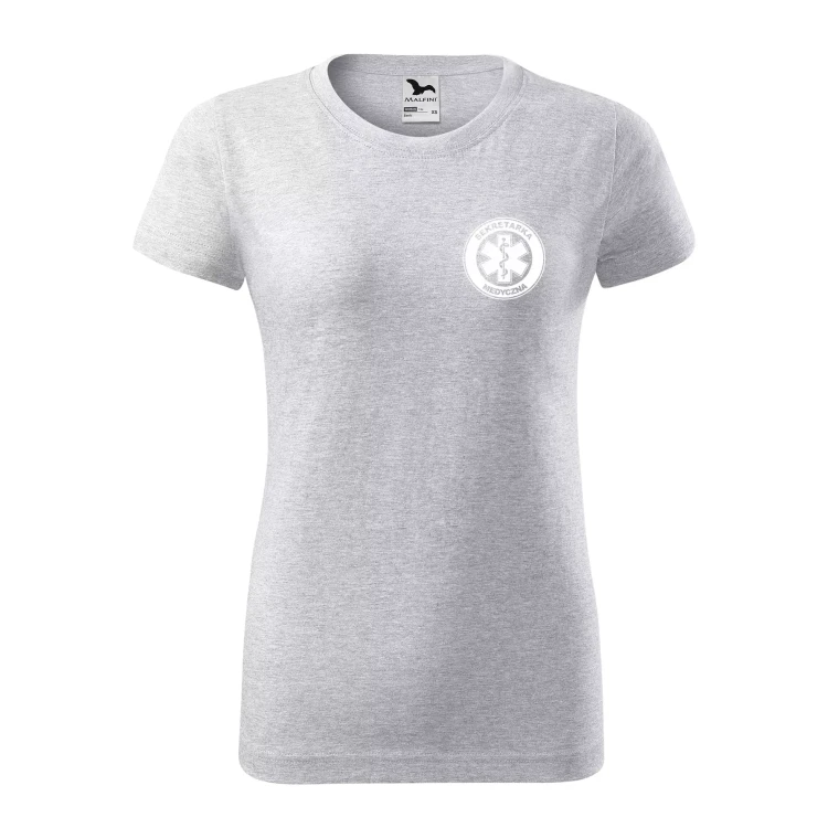 Koszulka damska BASIC 134 medyczna z krótkim rękawem z logo na sercu i plecach z nadrukiem SEKRETARKA MEDYCZNA logo 160 gm² koszulka krótki rękaw WSZY (21).webp