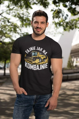 KOSZULKA ZABAWNA NA KAŻDĄ OKAZJE Z NAPISEM FAJNIE JAK NA KOMBAJNIE.  (4).webp