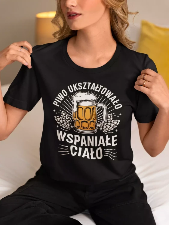 KOSZULKA DAMSKA ZABAWNA NA KAŻDĄ OKAZJE Z NAPISEM PIWO UKSZTAŁTOWAŁO WSPANIAŁE CIAŁO (3).webp