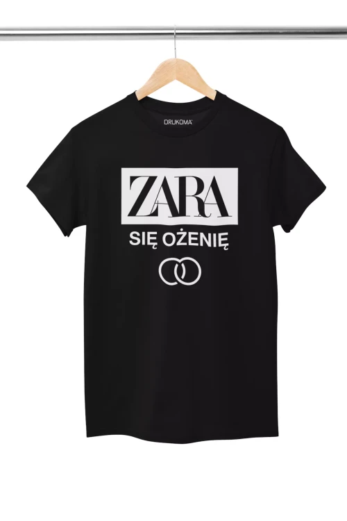 Koszulka na wieczór kawalerski modny prezent dla przyszłej Pary Młodej z napisem ZARA SIĘ OŻENIĘ (3).webp