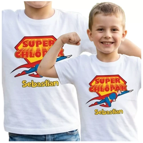Koszulka dziecięca Z NAPISEM SUPER CHŁOPAK I WŁASNYM IMIENIEM kolor biały (3).webp