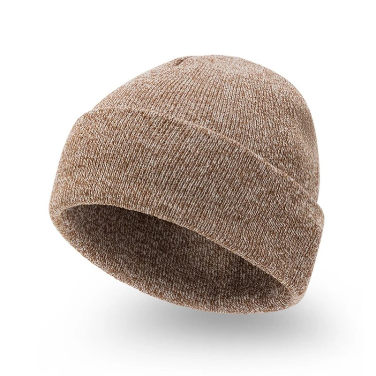 czapka zimowa model CZAZM z haftem