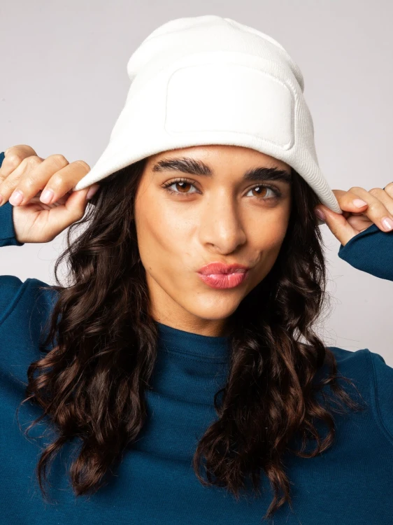 czapka zimowa model CZAZM661 z haftem