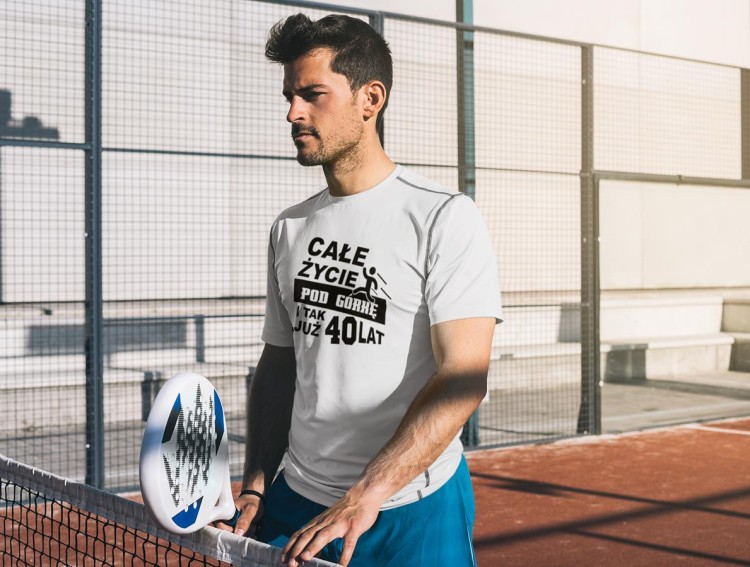 Koszulka na urodziny na 40 czterdziestkę z nadrukiem Całe życie pod górkę i tak już 40 lat9.jpg