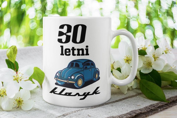Kubek na 30 urodziny z napisem 30 letni klasyk