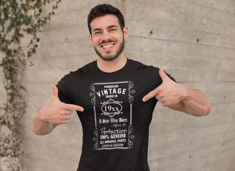Koszulka z dowolną datą na urodziny z napisem Premium vintage made in 19XX a star was born aged to perfection 100% genuine all original parts limited edition