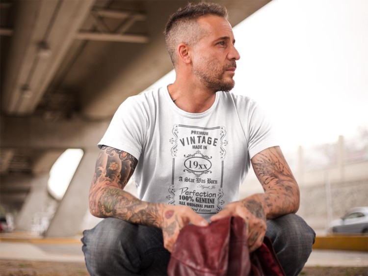 Koszulka z dowolną datą na urodziny z napisem Premium vintage made in 19XX a star was born aged to perfection 100% genuine all original parts limited edition