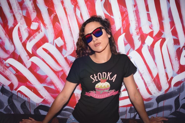 KOSZULKA DLA ŻONY NA PREZENT SŁODKA BABECZKA 2.jpg