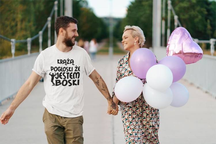 KOSZULKA NA WALENTYNKI PREZENT DLA CHŁOPAKA KRŻĄ POGŁOSKI ŻE JESTEM BOSKI 8 (Copy).jpg