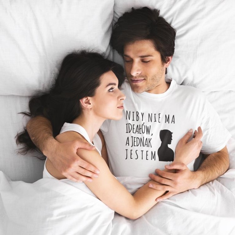 KOSZULKA NA WALENTYNKI PREZENT DLA CHŁOPAKA NIBY NIE MA IDEAŁÓW, A JEDNAK JESTEM