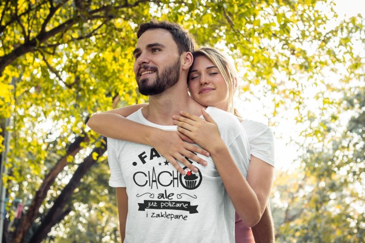 KOSZULKA NA WALENTYNKI PREZENT DLA CHŁOPAKA FAJNE CIACHO, ALE JUŻPOLIZANE I ZAKLEPANE