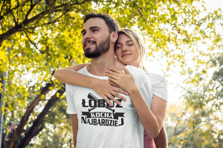 KOSZULKA NA WALENTYNKI PREZENT DLA CHŁOPAKA ŁOBUZ KOCHA NAJBARDZIEJ