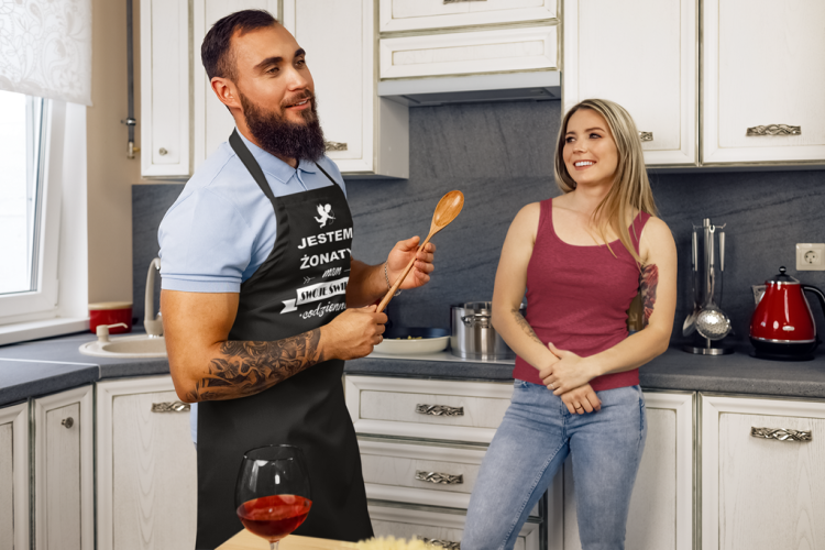 FARTUCH DLA CHŁOPAKA MĘŻA PREZENT NA WALENTYNKI JESTEM ŻONATY MAM SWOJE ŚWIĘTO CODZIENNIE