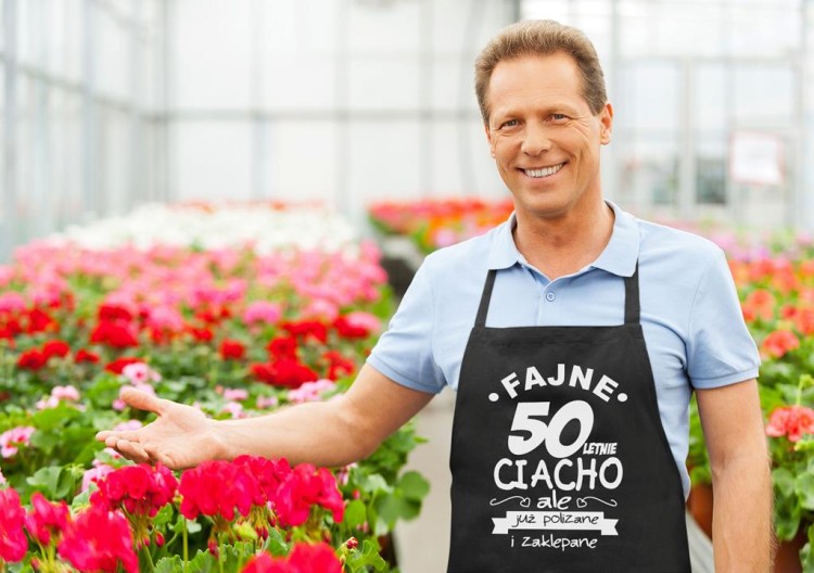 Fartuch na 50 urodziny prezent urodzinowy Fajne 50 letnie ciacho (1).jpg