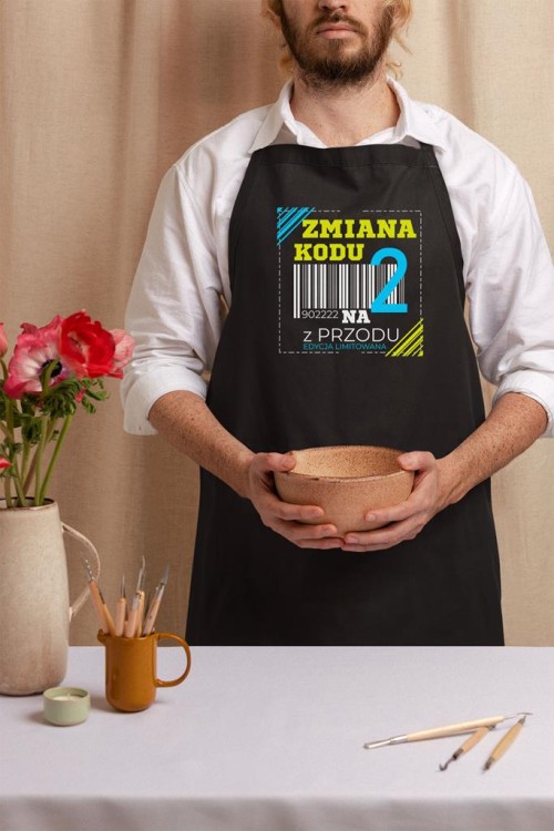 Fartuch na 20 urodziny prezent urodzinowy Zmiana kodu na 2 z przodu DTF (1).jpg
