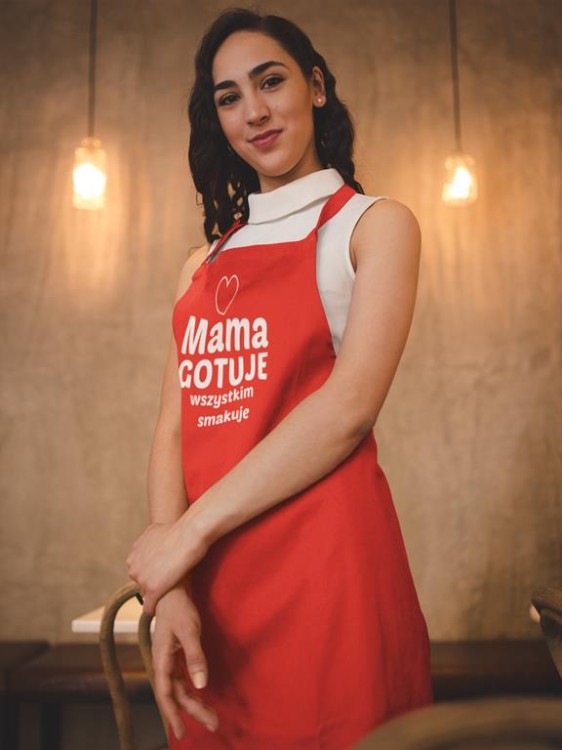 Fartuch dla mamy na dzień matki prezent urodzinowy Mama gotuje wszystkim smakuje (3).jpg